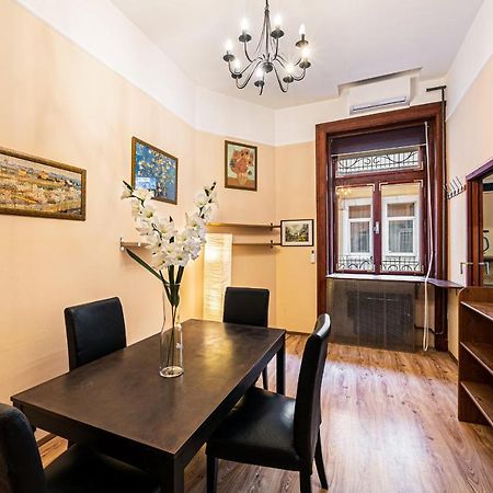 Oktogon Beautiful Relaxing Apartment Budapest Exteriör bild