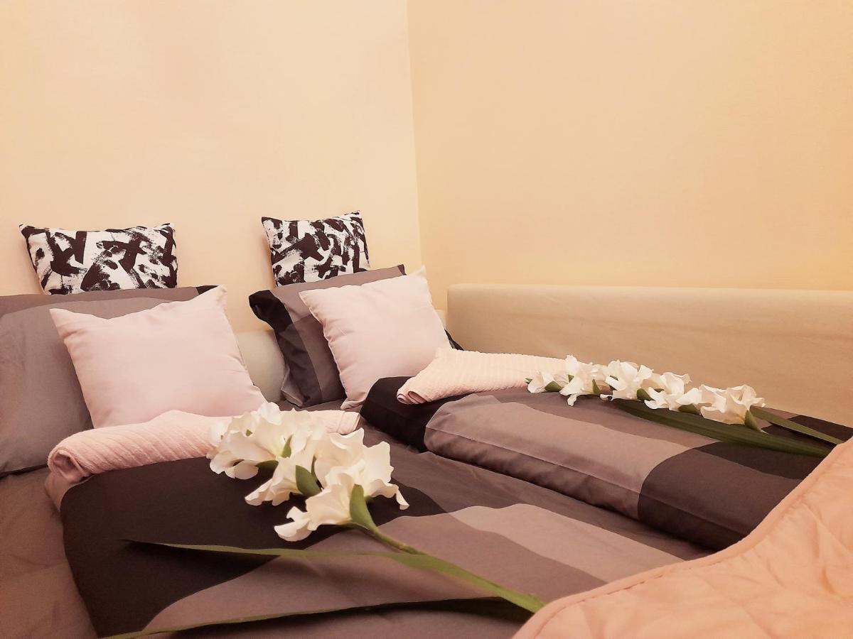 Oktogon Beautiful Relaxing Apartment Budapest Exteriör bild